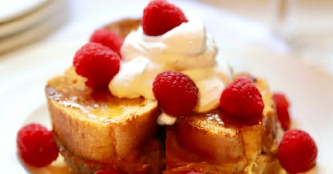 Oven Baked Caramel French Toast Casserole | gritsandpinecones.com