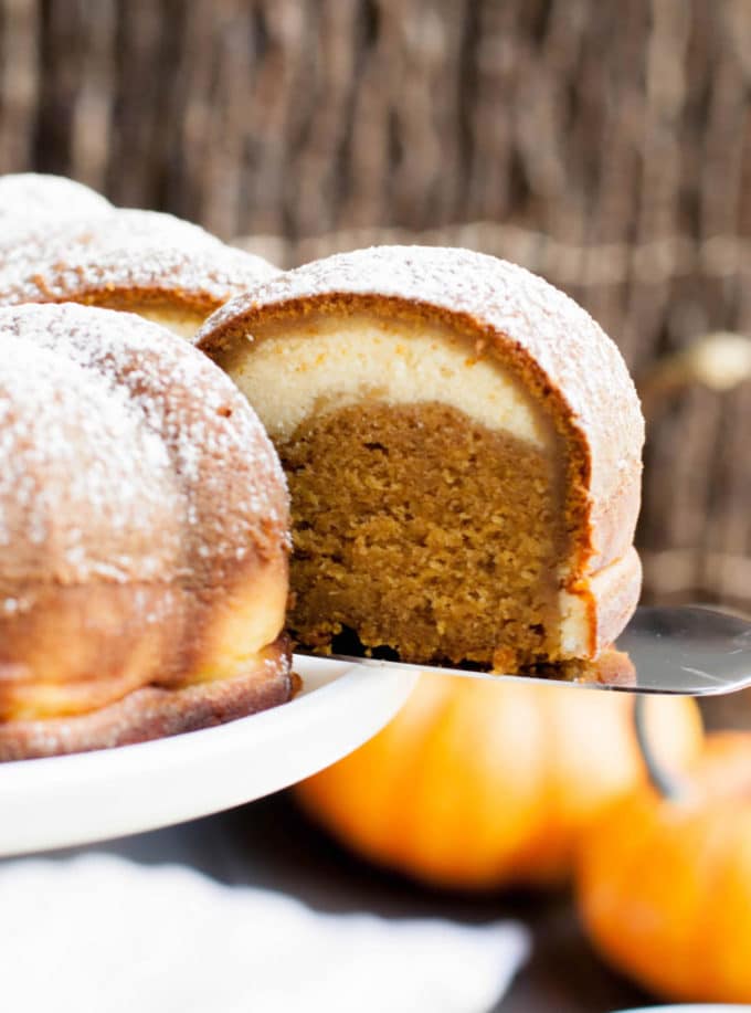 pumpkin-ricotta-bundt-cake-4-759x1024