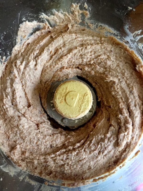 Smooth hummus in the food processor.