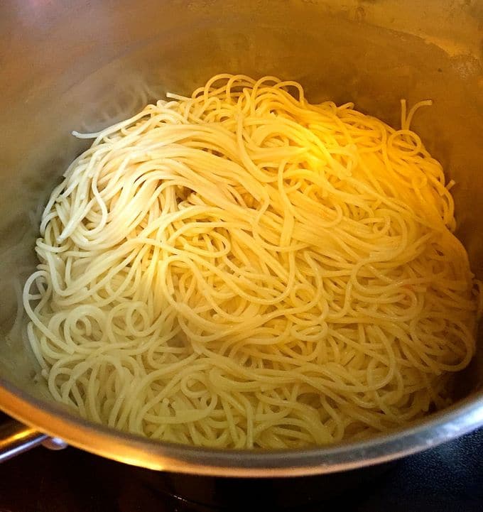 A large pot of cooked spaghetti for Easy Baked Spaghetti Pie Casserole