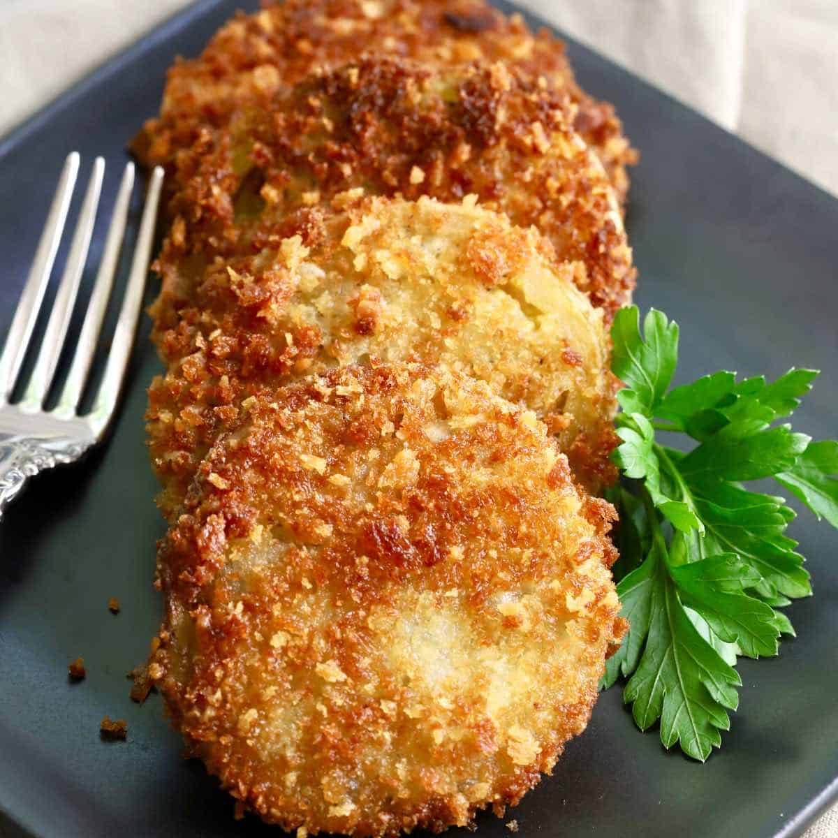 Easy Southern Fried Green Tomatoes Recipe Gritsandpinecones Com