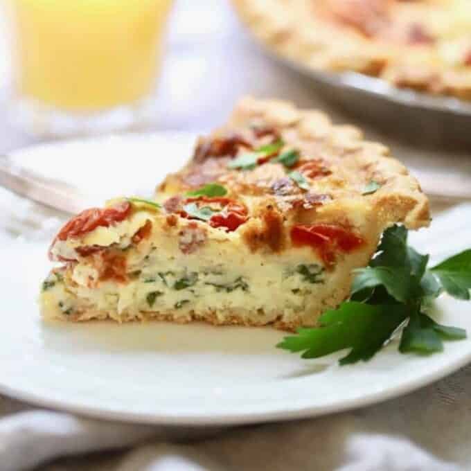 Spinach and Bacon Quiche with Tomatoes - Grits and Pinecones