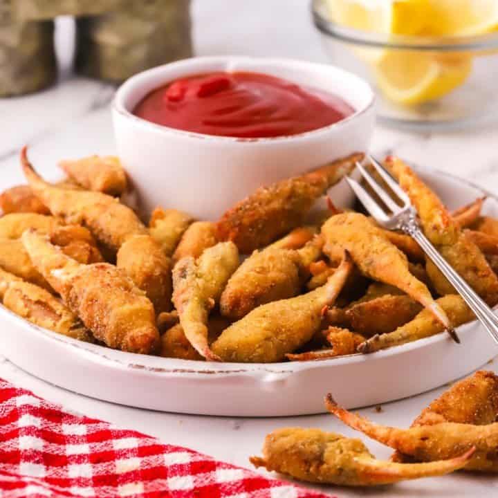 Quick and Easy Fried Crab Claws | gritsandpinecones.com