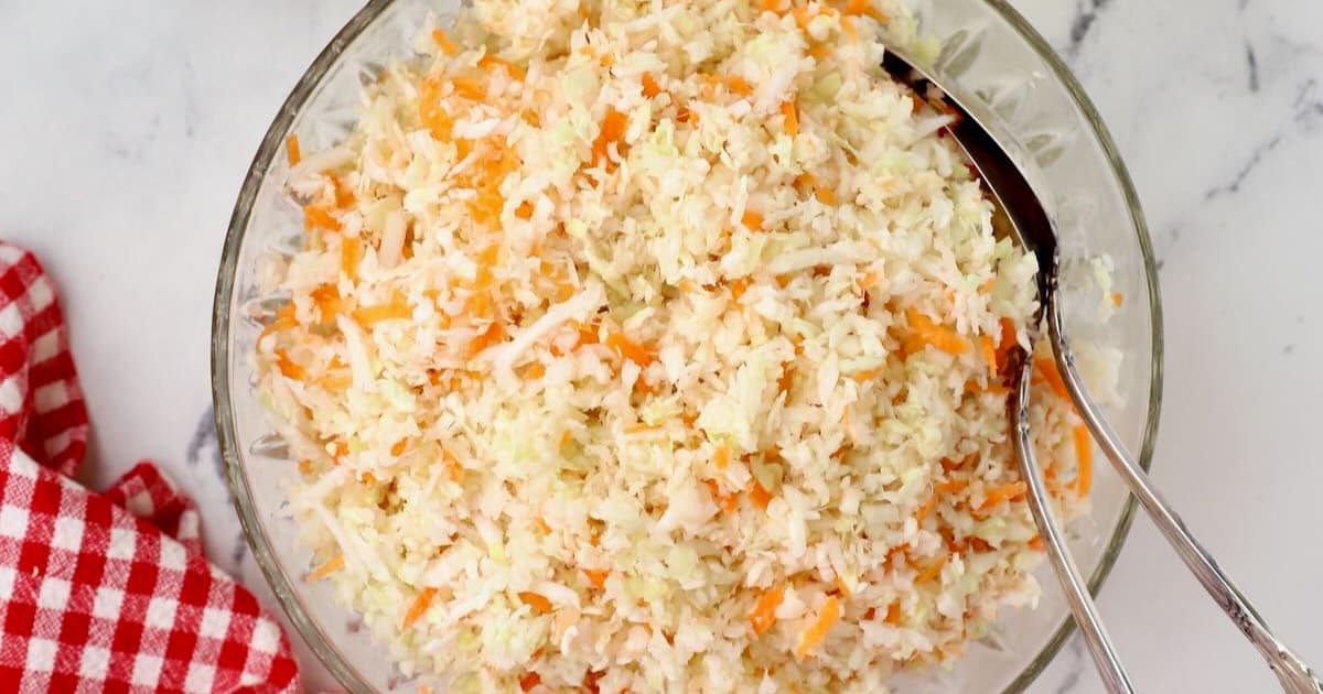 Old Fashioned American Coleslaw Recipe (Creamy)