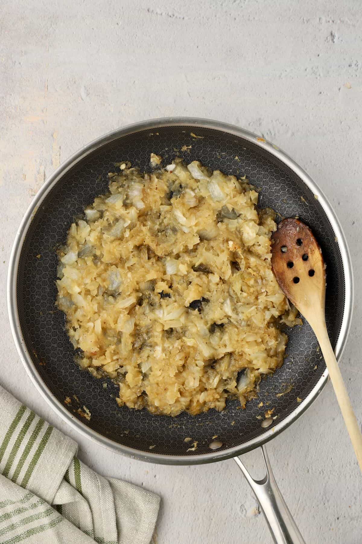 Caramelized onions in a skillet after about 40 minutes.